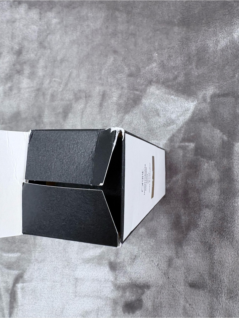 Oribe Imperméable Anti-Humidity Spray - Picture 3 of 8